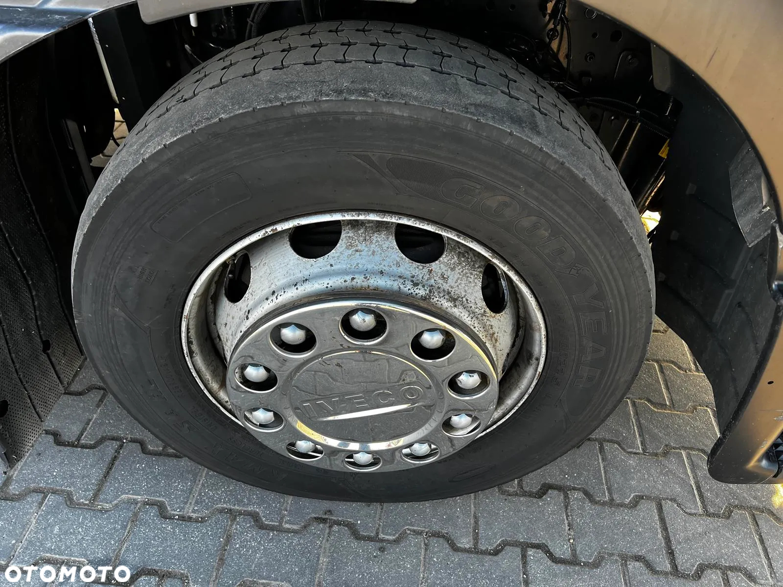 Iveco AS 440 - 18