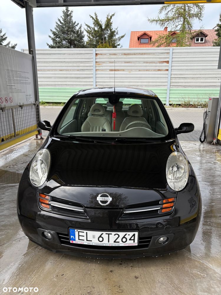 Nissan Micra - 1