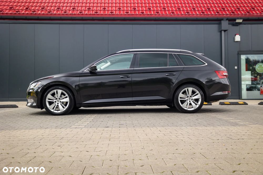 Skoda Superb 2.0 TDI 4x4 DSG Premium Edition - 10