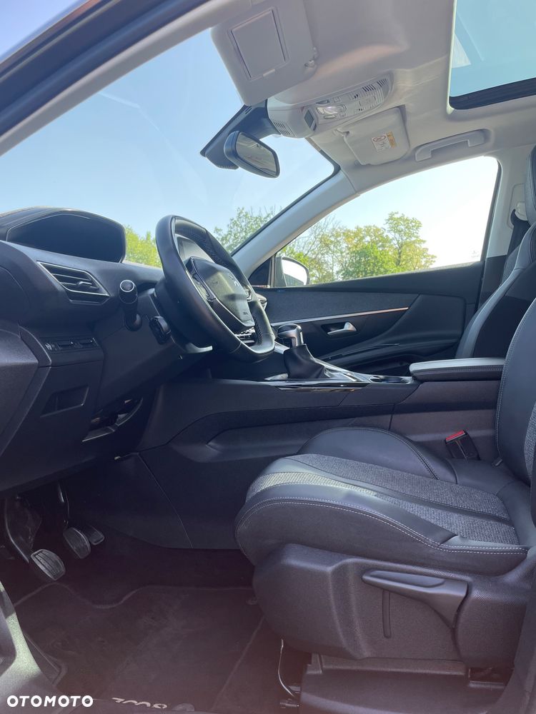 Peugeot 3008 - 18