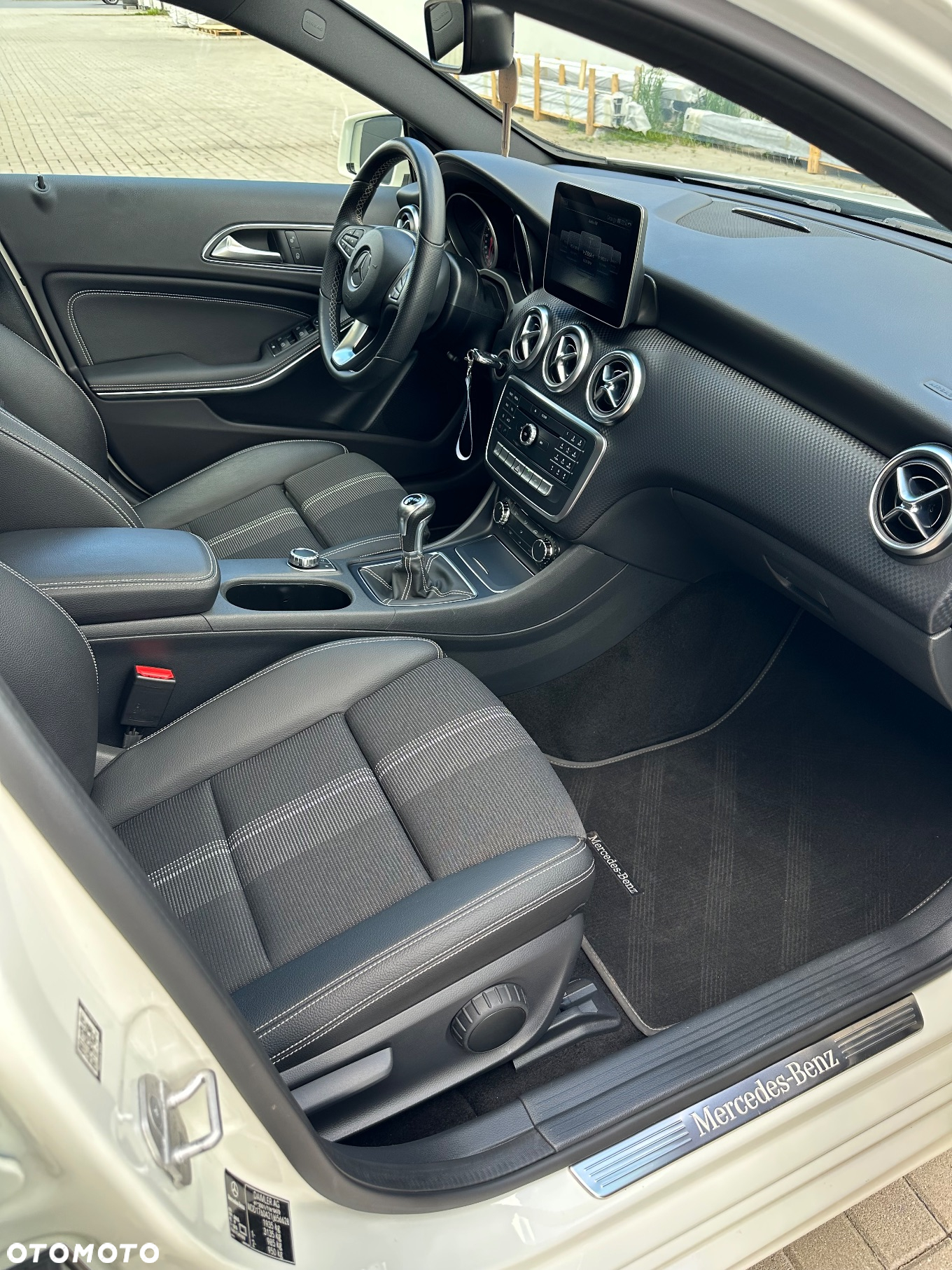 Mercedes-Benz Klasa A 180 (BlueEFFICIENCY) Urban - 14