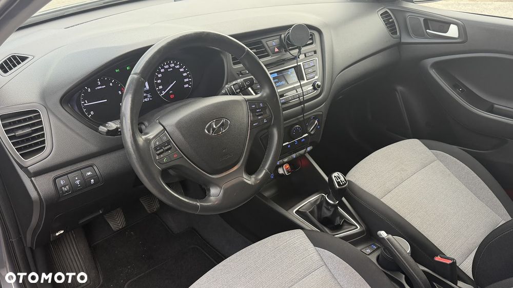 Hyundai I20 2016 photo 2