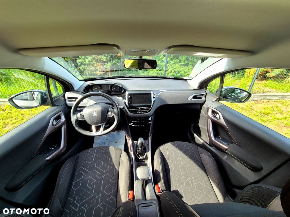 Peugeot 2008 1.6 VTi Style - 22