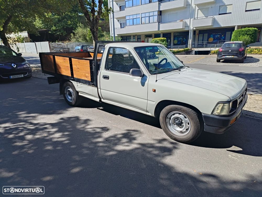 Toyota Hilux 2.4 D LN150LM C.E Cx Met - 1