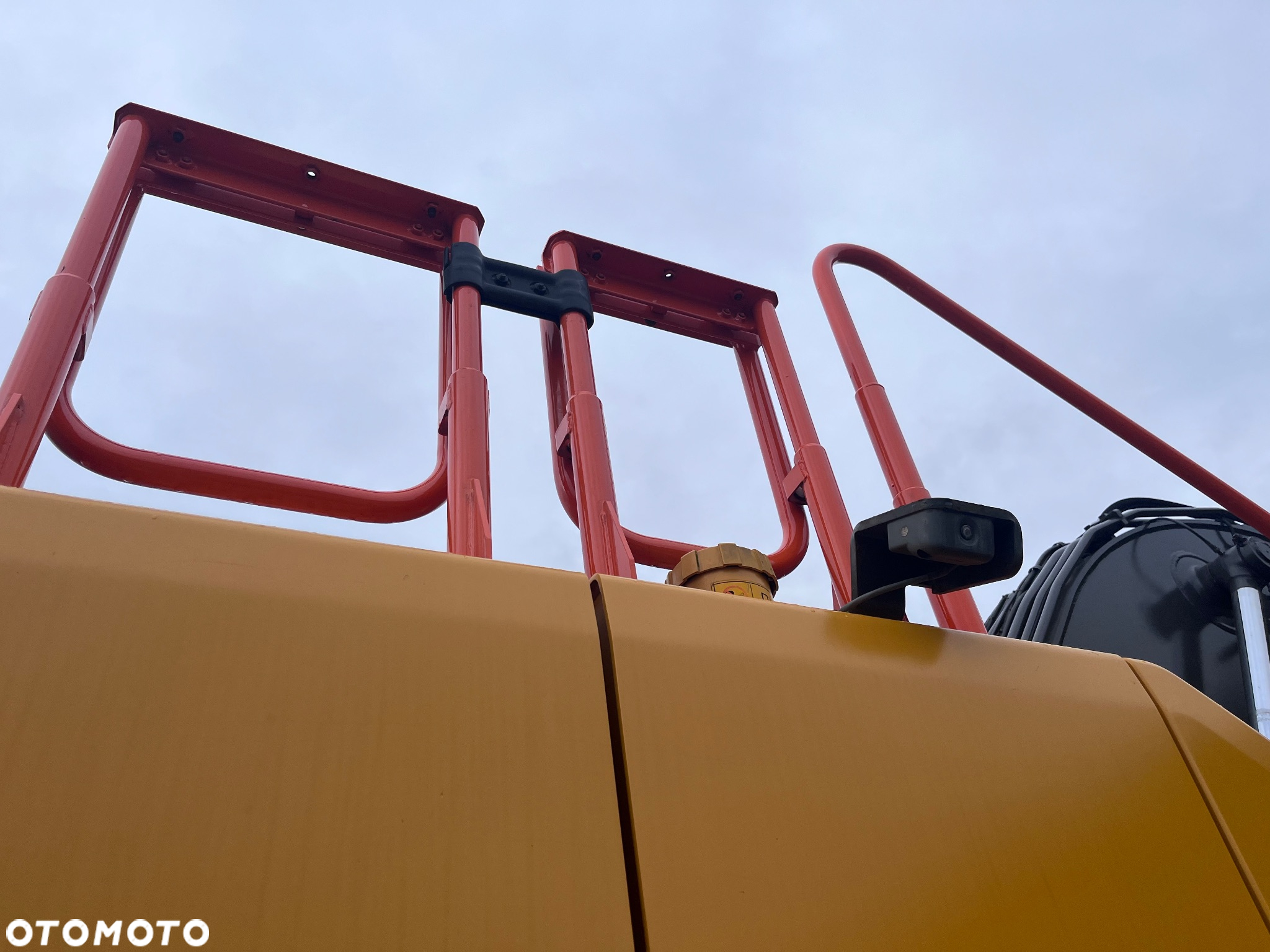 Volvo EC250EL - 22
