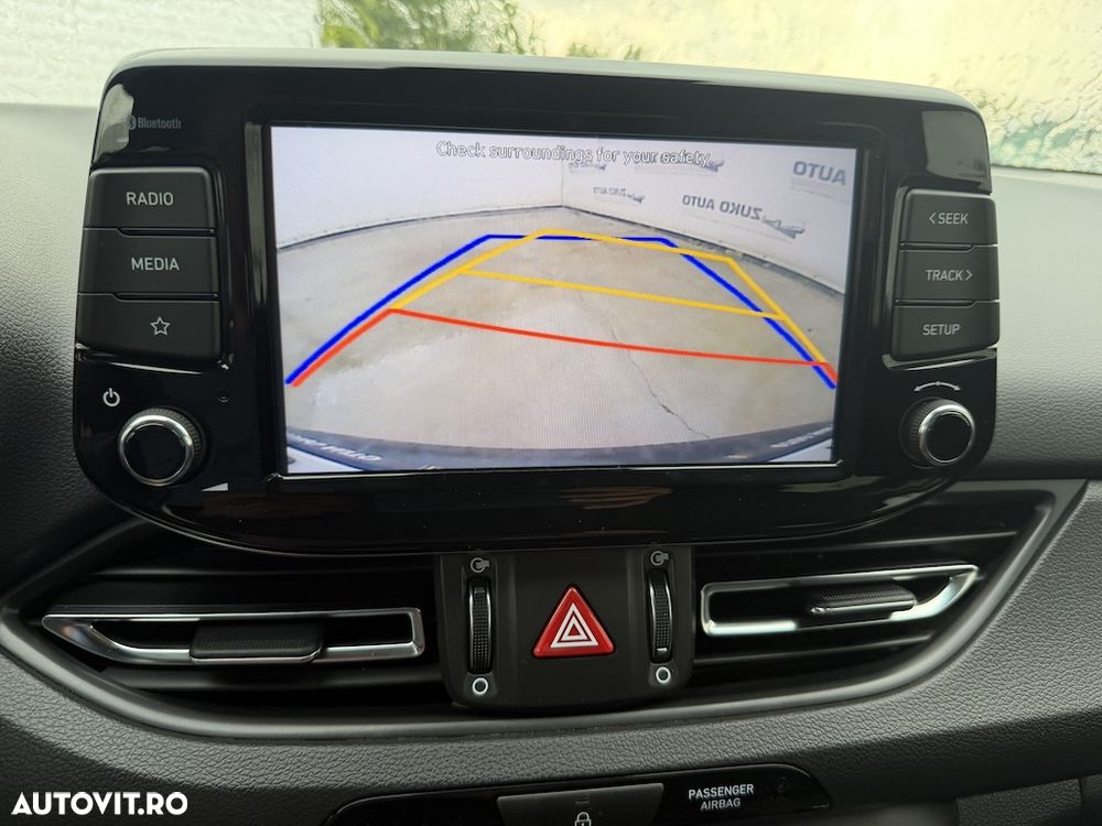 Hyundai i30 1.5 T-GDI 160CP MHEV 5DR M/T Highway - 20