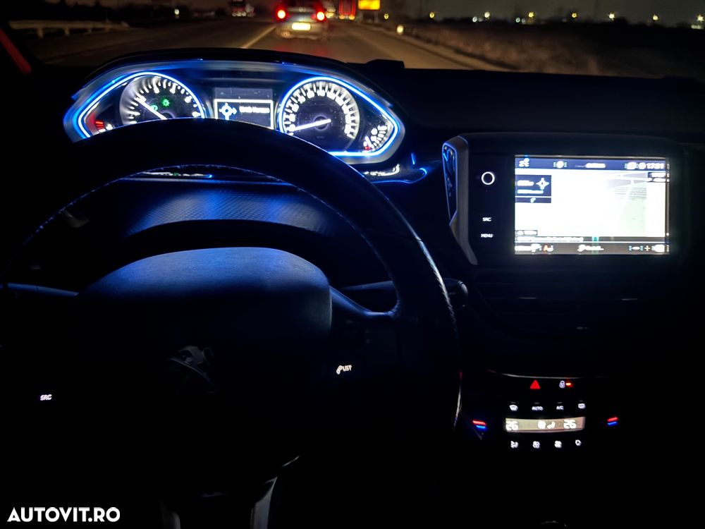 Peugeot 2008 PureTech 110 Stop&Start Crossway - 13