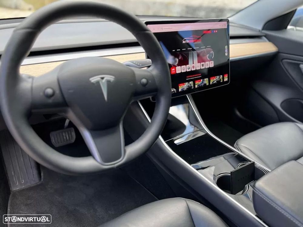 Tesla Model 3 - 20