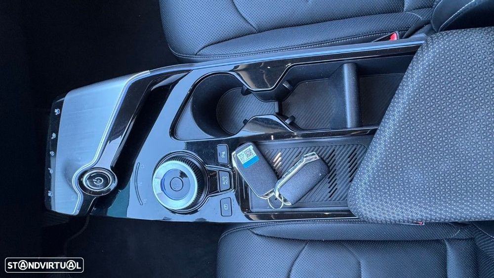 Kia EV6 77,4-kWh — fotografia 11