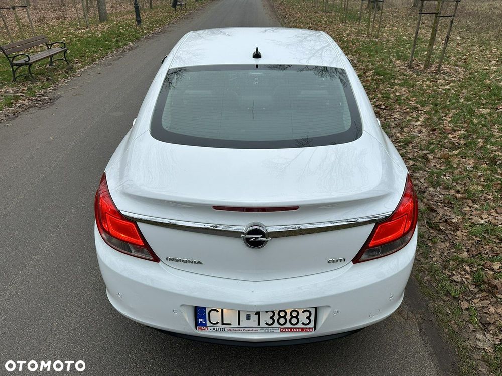Opel Insignia - 8