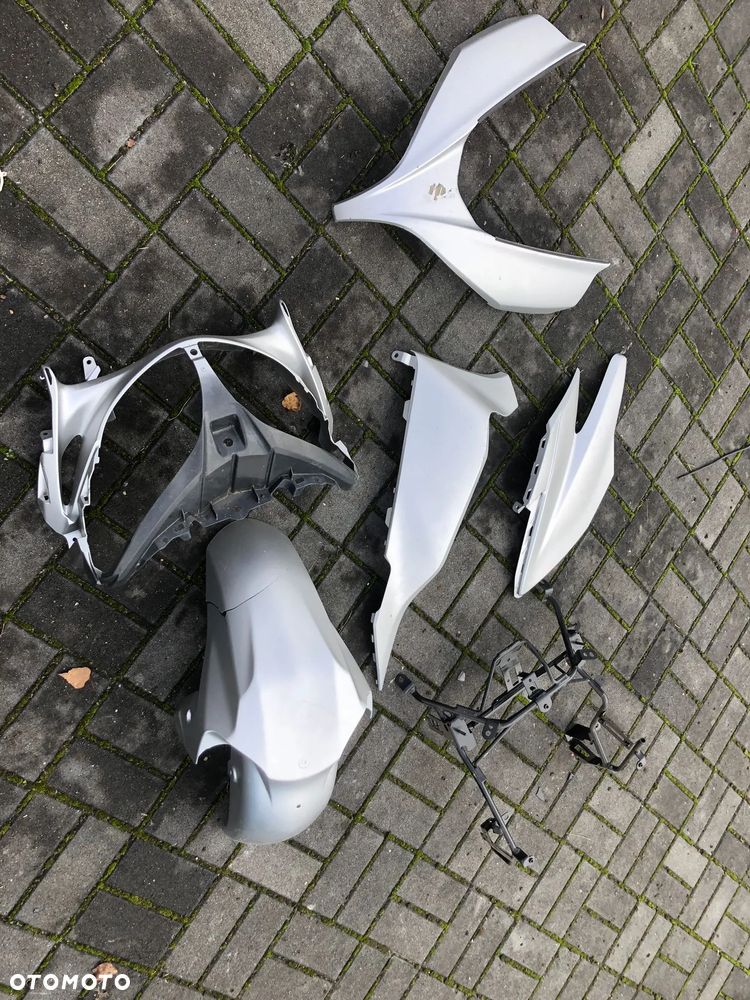 Suzuki Burgman 400 czasza nosek błotnik lampa stelaż - 1