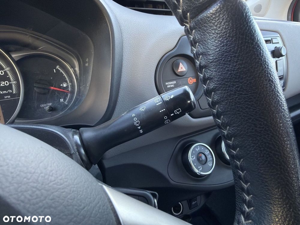 Toyota Yaris 1.0 Active EU6 - 26
