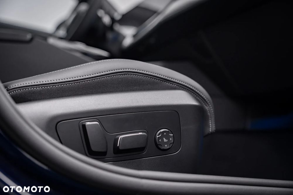BMW Seria 5 540d xDrive mHEV M Sport - 31