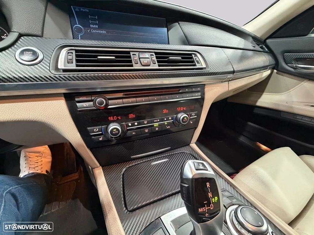 BMW 740 — fotografia 26