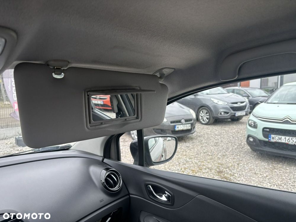 Renault Captur - 28