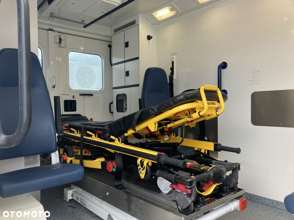 Mercedes-Benz Sprinter - 6