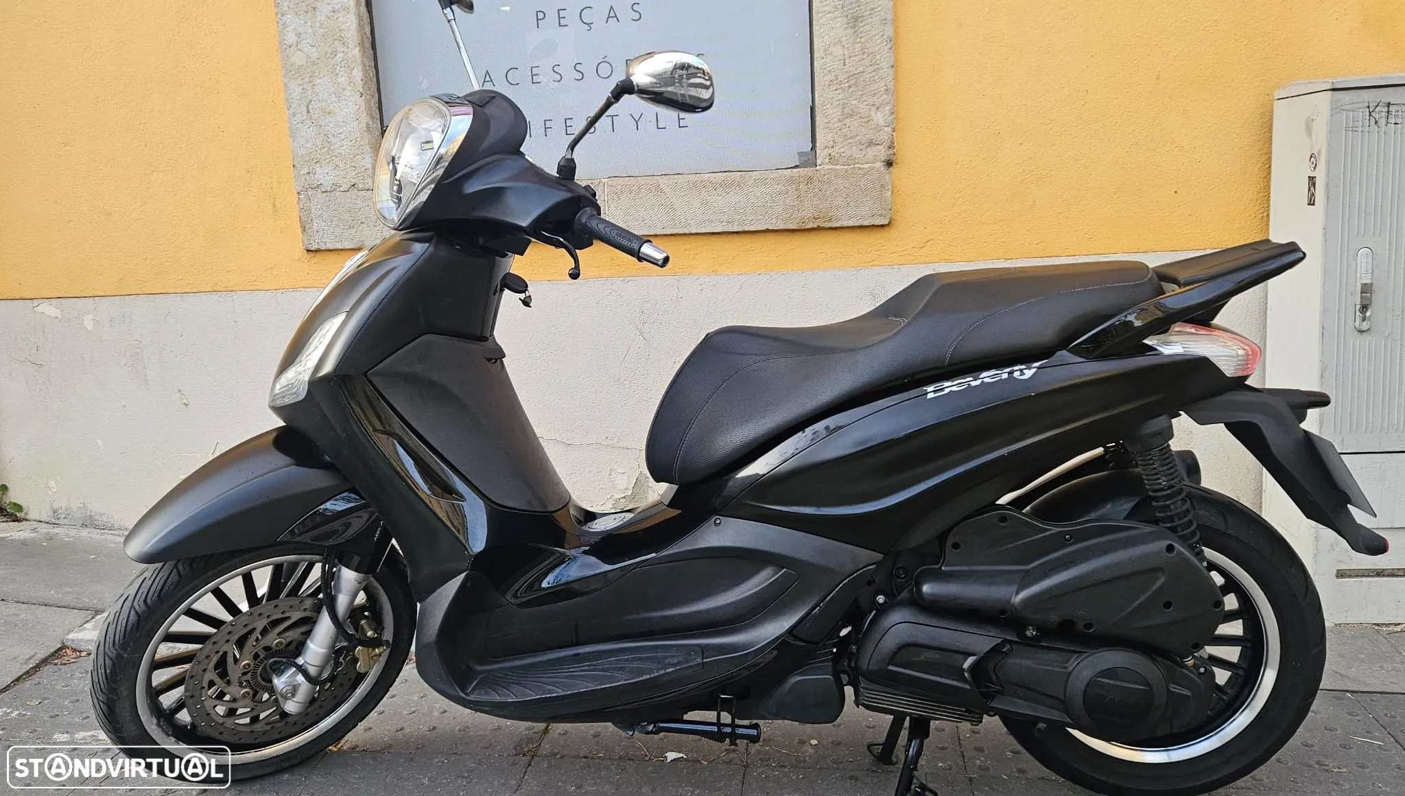 Piaggio Beverly Police - 4