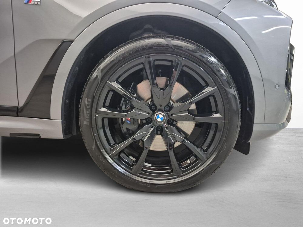 BMW X7 - 10