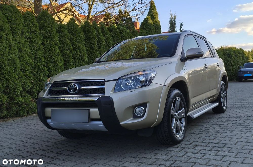 Toyota RAV4 - 2