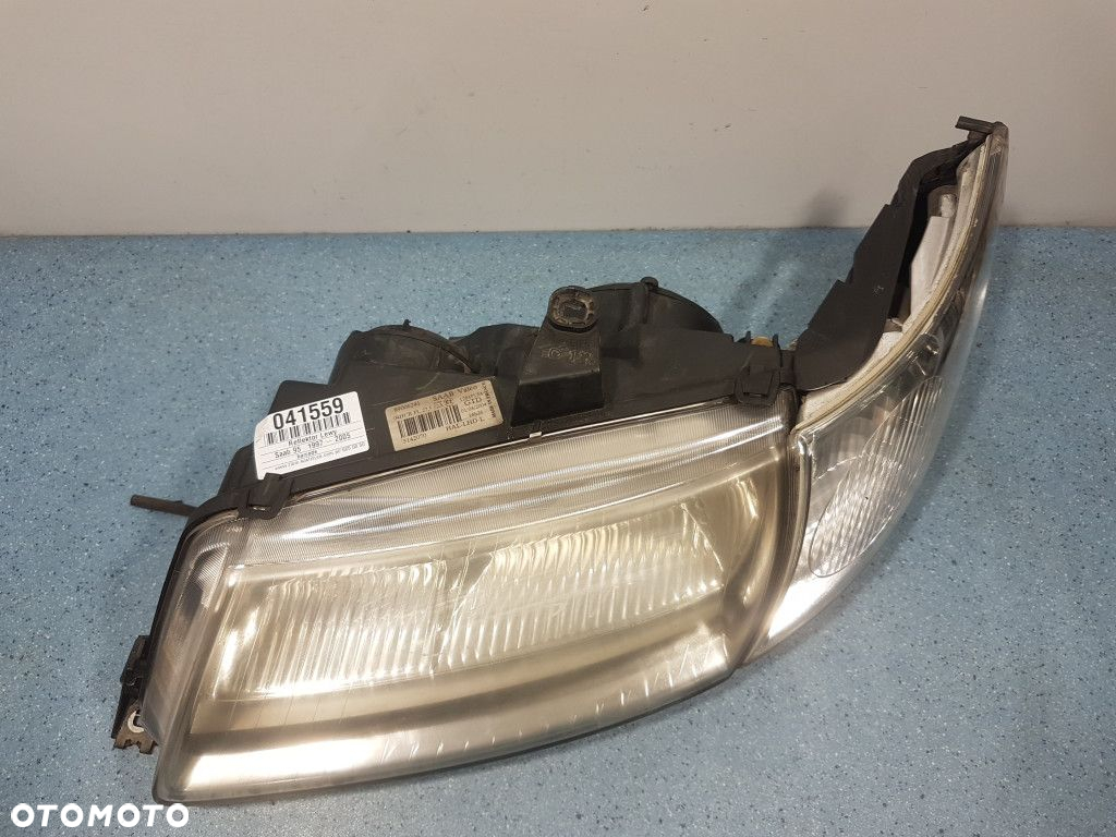 SAAB 95 I LIFT REFLEKTOR LEWY - 2
