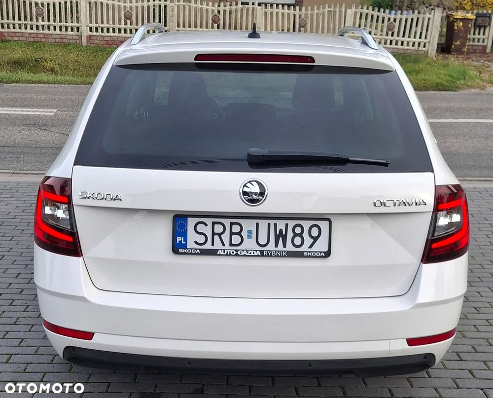 Skoda Octavia 2.0 TDI SCR Style DSG - 9