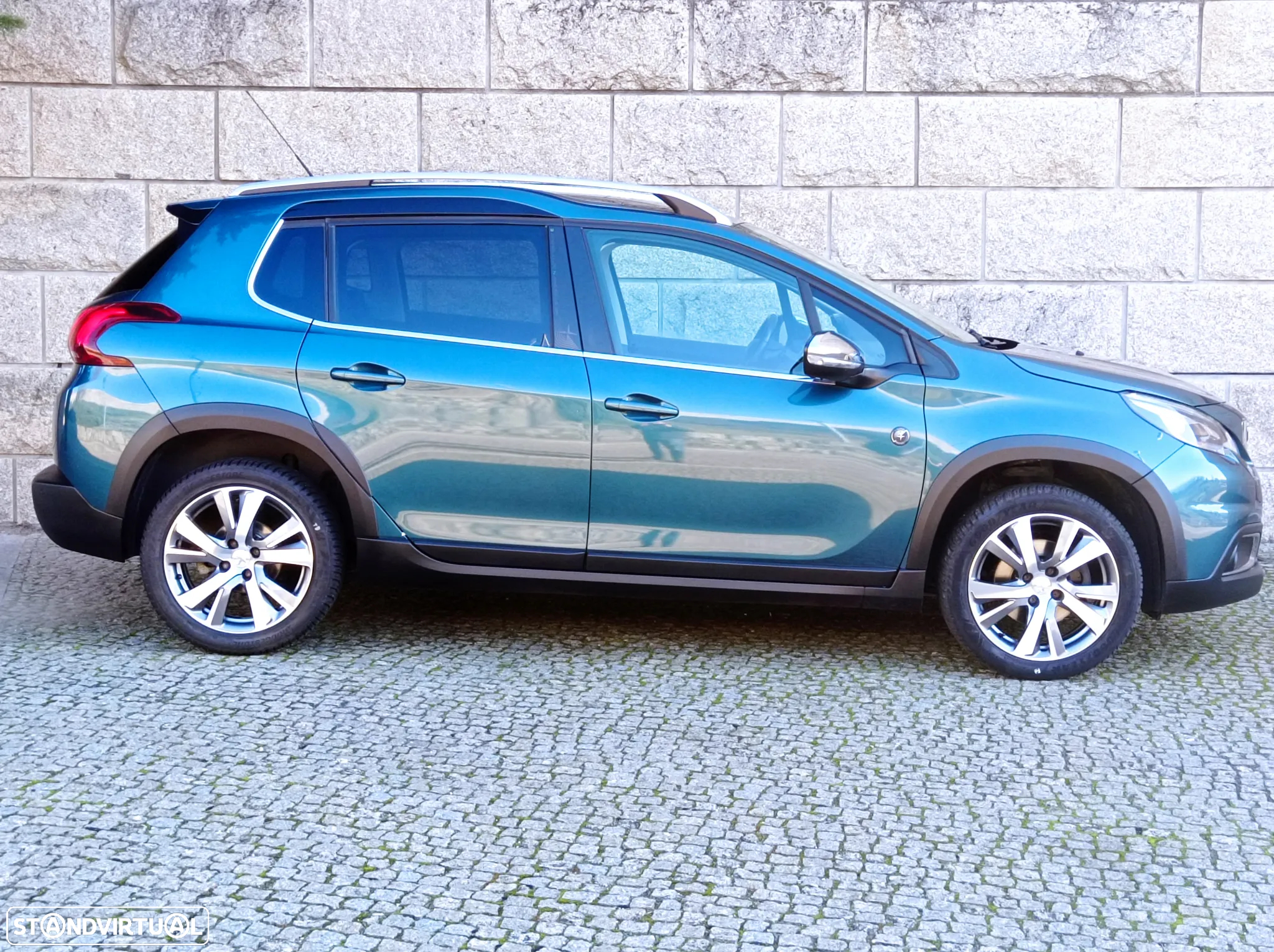 Peugeot 2008 1.2 PureTech GT Line EAT6 - 3