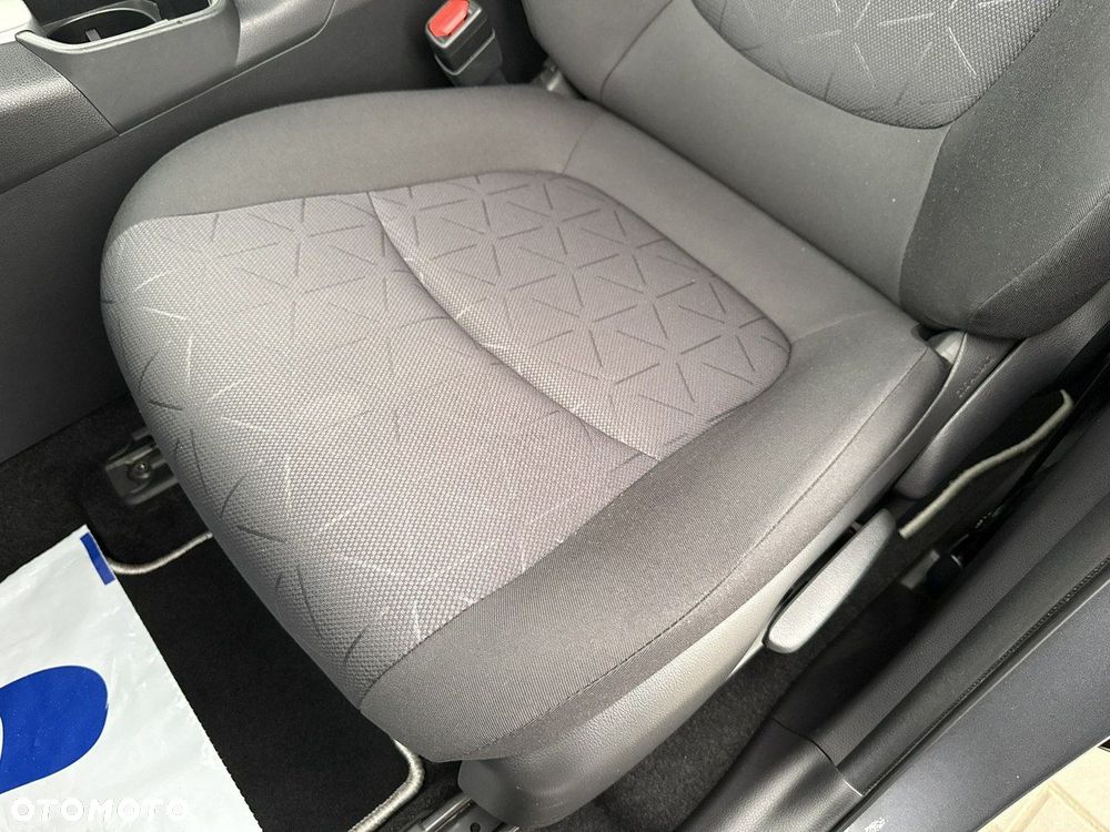 Toyota RAV4 - 18