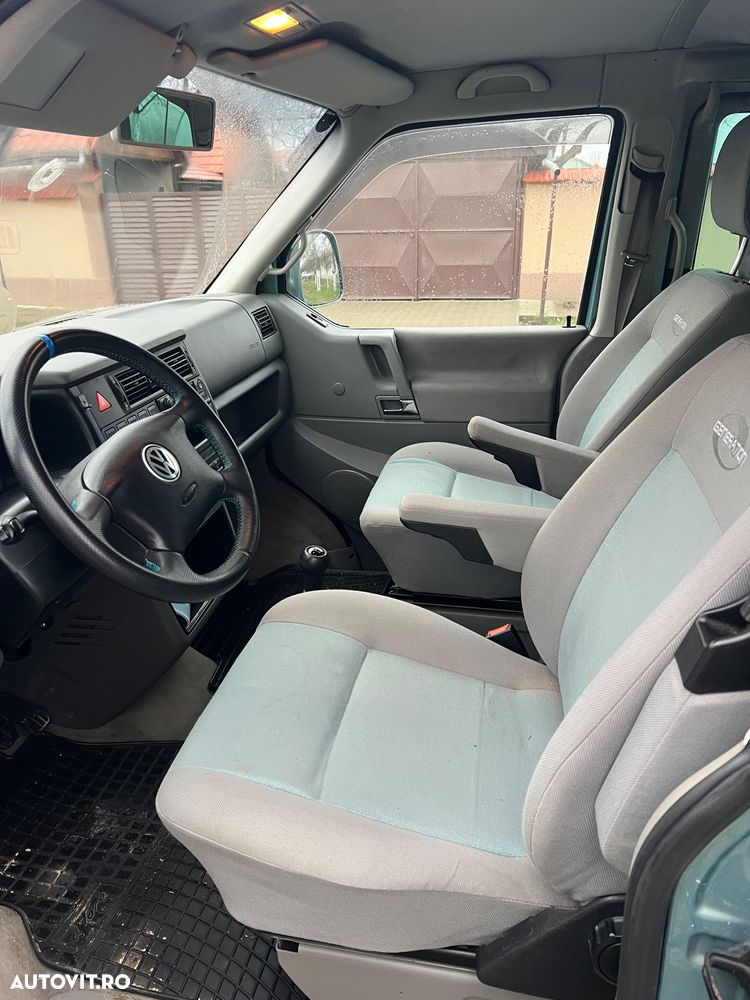 Volkswagen Multivan - 7