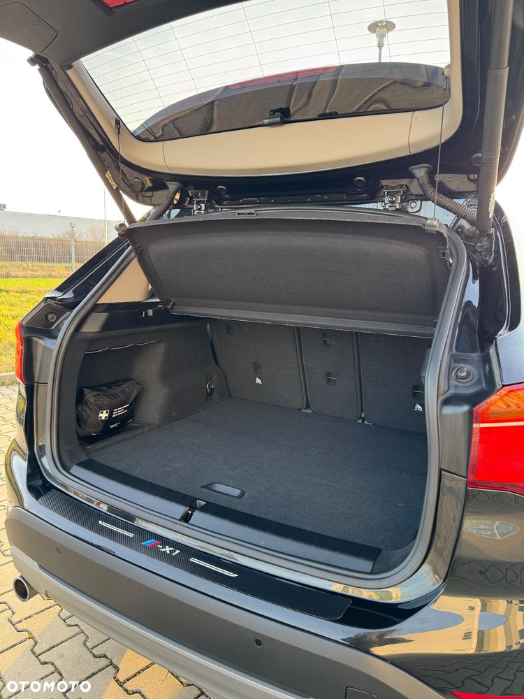 BMW X1 sDrive18d - 13