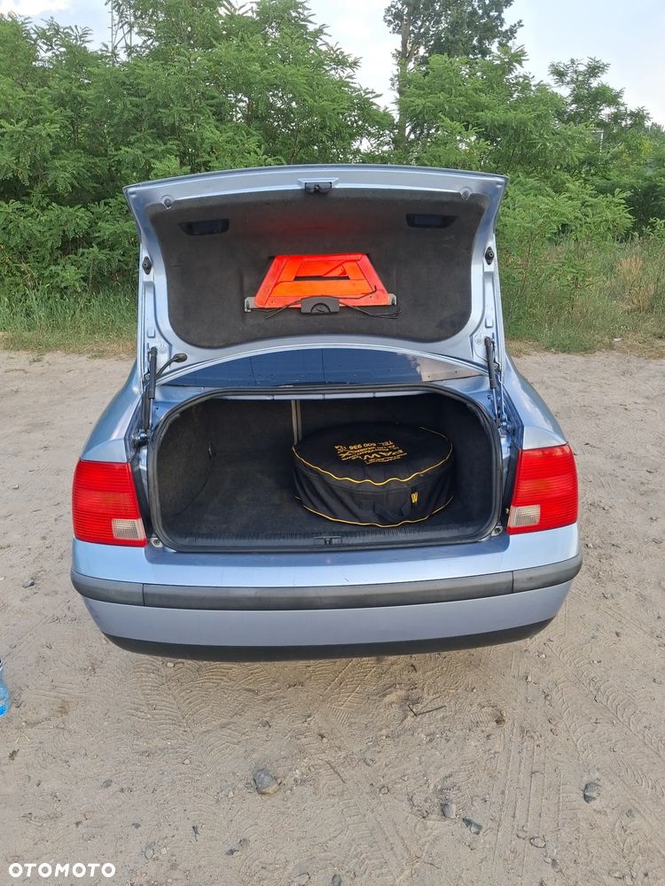 Volkswagen Passat 1.8T - 6