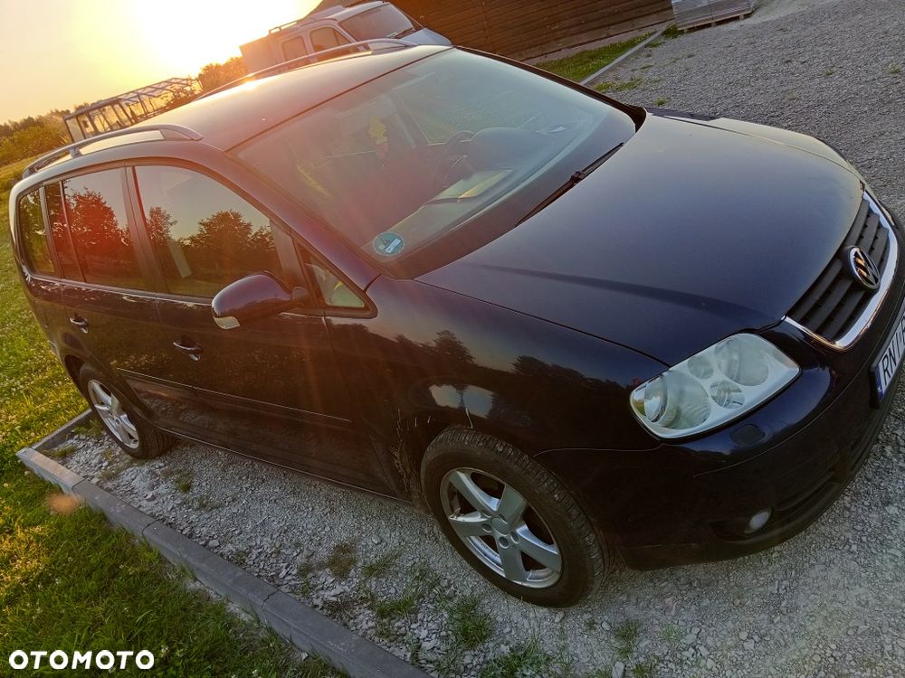 Volkswagen Touran - 2