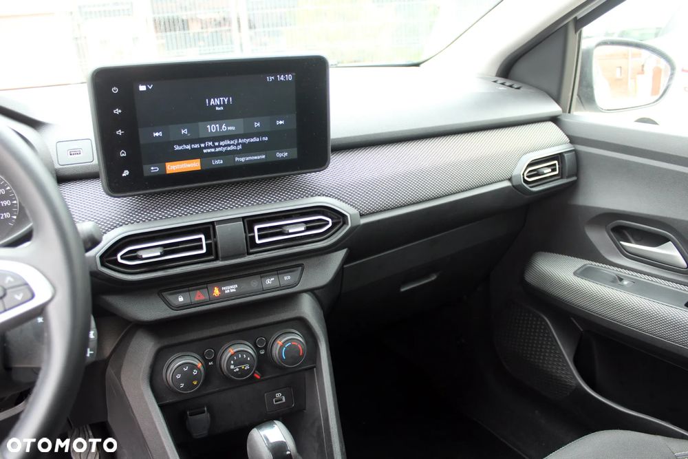 Dacia Sandero TCe 90 CVT Expression - 8