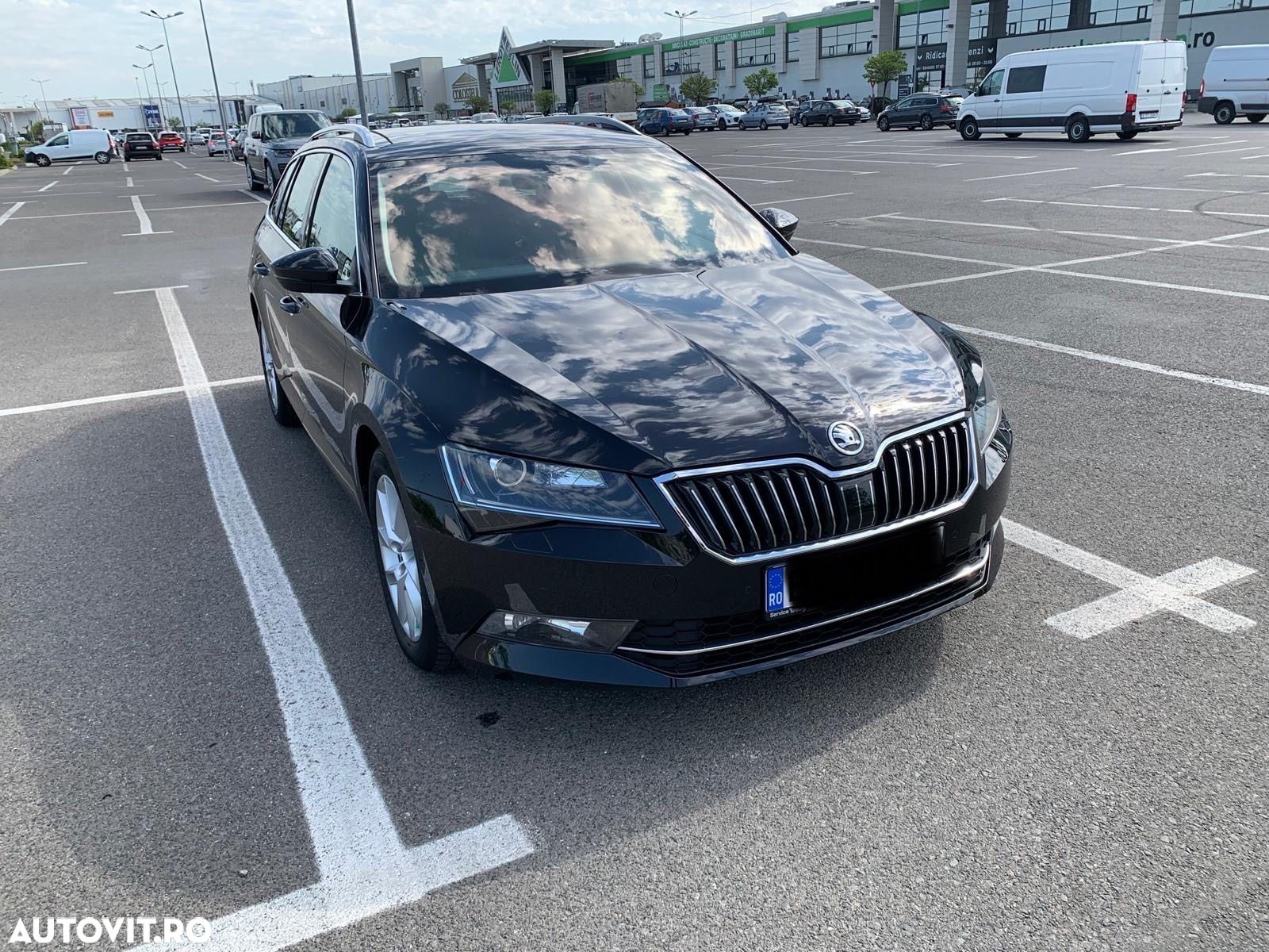 Skoda Superb 2.0 TDI DSG Ambition - 1