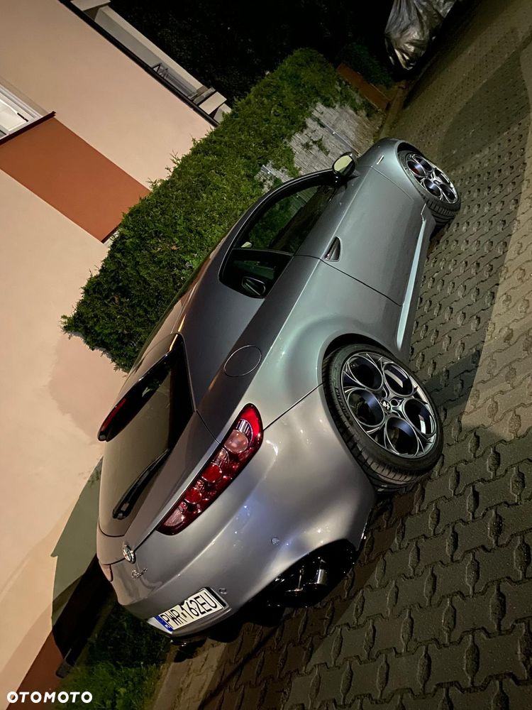 Alfa Romeo Brera 2.2JTS Sky View - 2