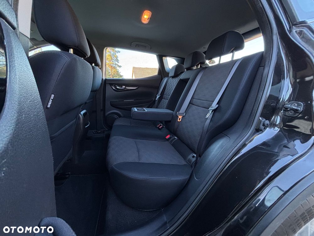 Nissan Qashqai 1.2 DIG-T N-Connecta - 35