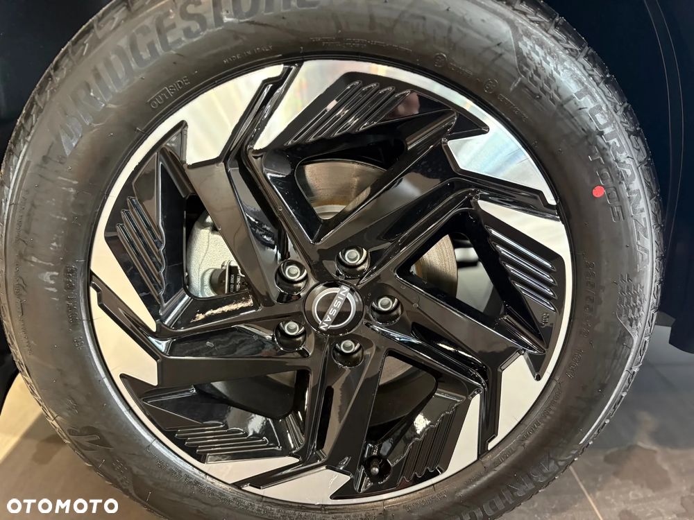 Nissan Qashqai 1.3 DIG-T mHEV N-Connecta Xtronic - 25