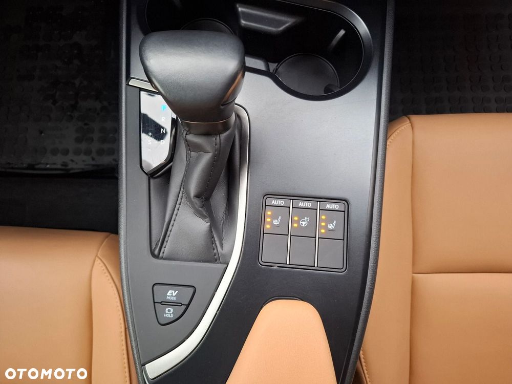 Lexus UX 250h GPF F Sport Design 2WD - 33