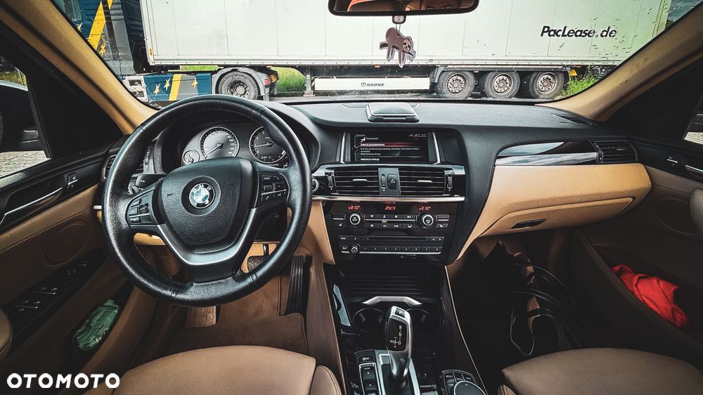 BMW X3 xDrive20i xLine - 10