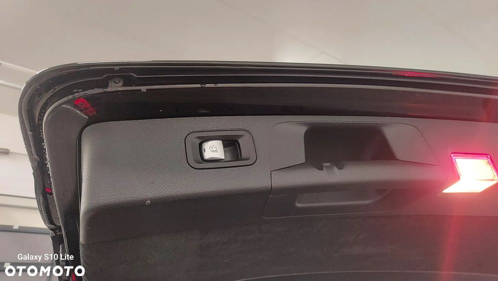 Mercedes-Benz Klasa E 300 de 4-Matic AMG/Avantgarde - 11