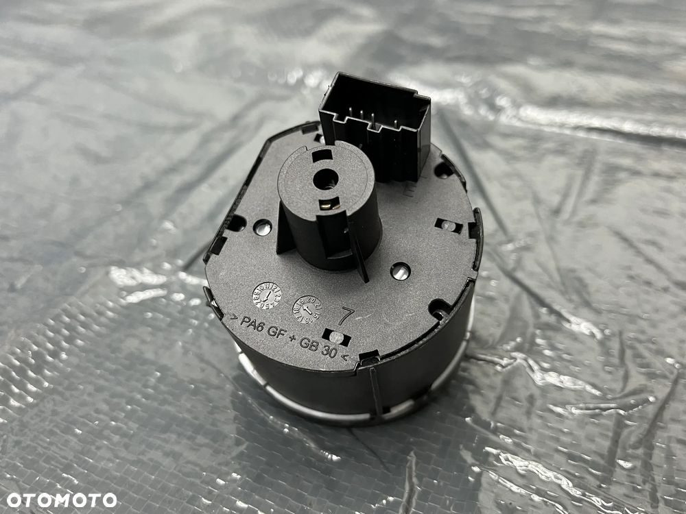VW Skoda Audi Włącznik przełącznik świateł 5G0941431BE - 3