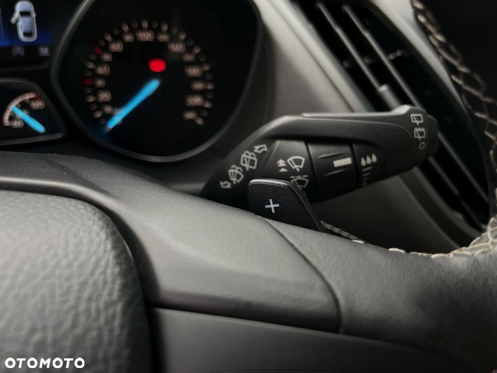 Ford Kuga 2.0 TDCi 4x4 Vignale - 25