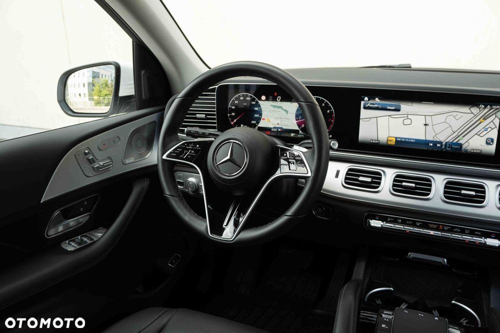 Mercedes-Benz GLE - 22