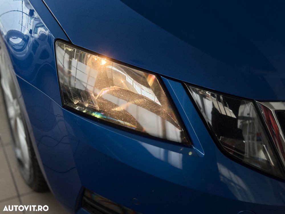 Skoda Octavia 1.6 TDI DSG Ambition - 13