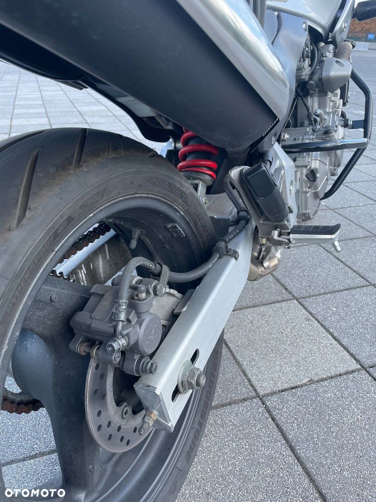 Honda Hornet - 16