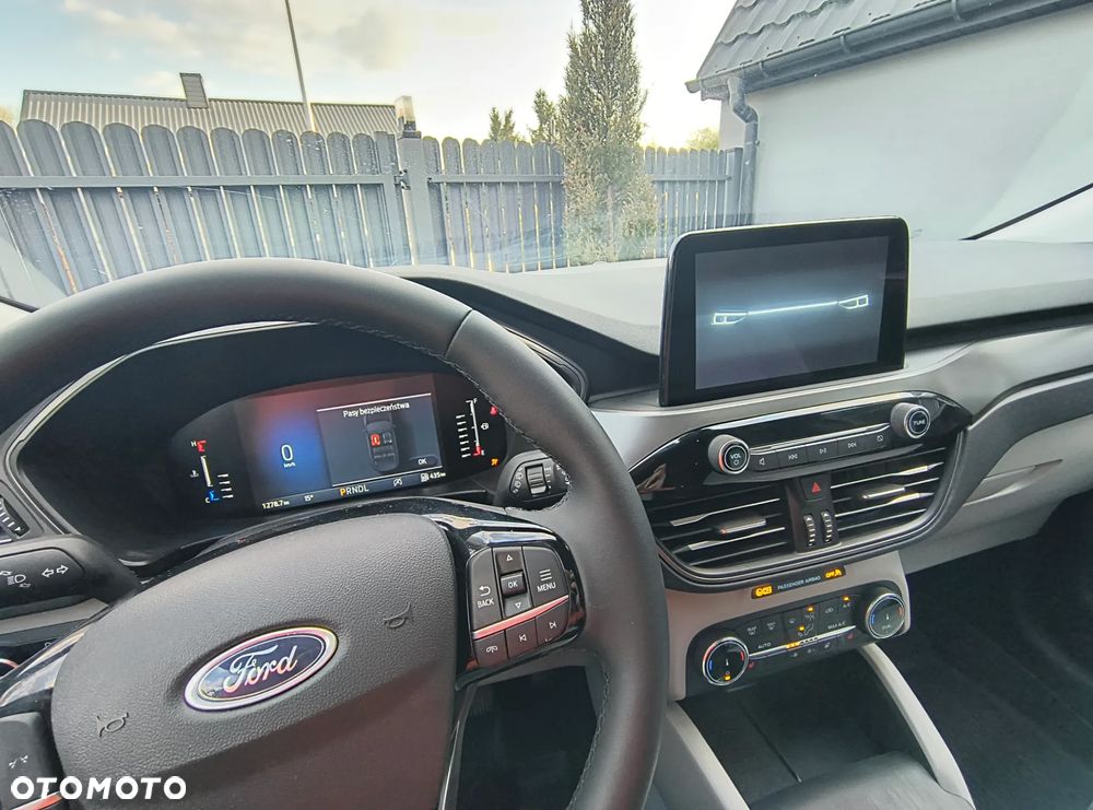 Ford Kuga - 18