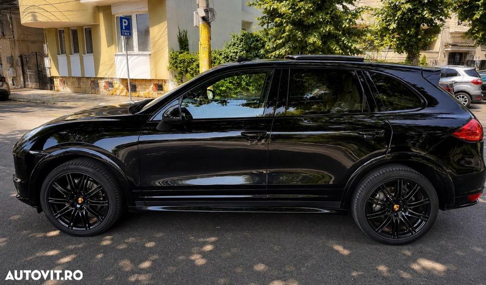 Porsche Cayenne Platinum Edition - 9