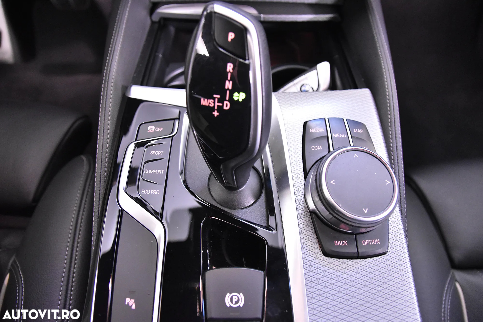 BMW Seria 5 520i Touring Aut. M Sport Edition - 17