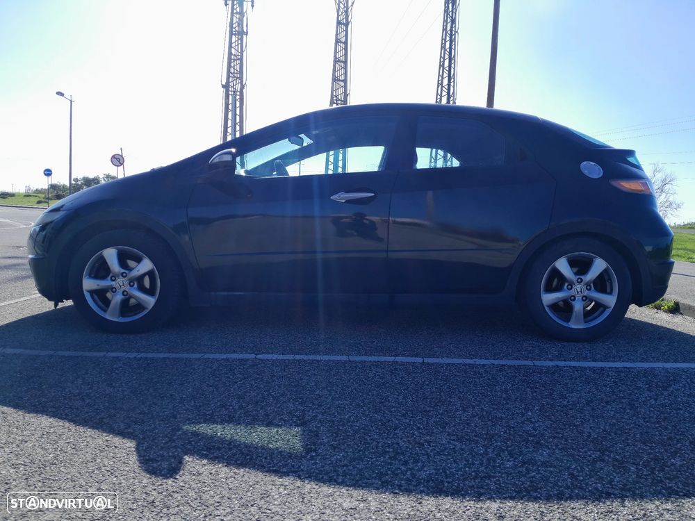 Honda Civic 1.4 Sport - 12
