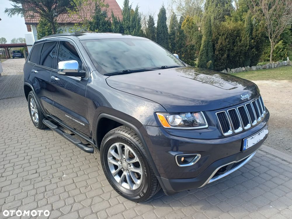 Jeep Grand Cherokee - 12