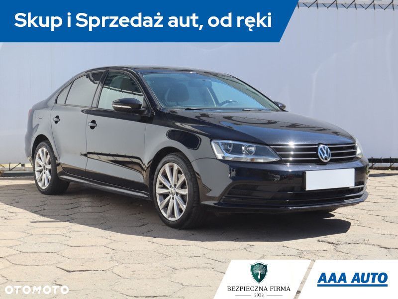 Volkswagen Jetta - 3